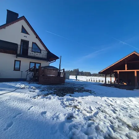 Çiftlik konaklama Borowka- U Podnoza Gor, 10 Min Od Stoku, Mozliwosc Wynajecia Mobilnej Bani *